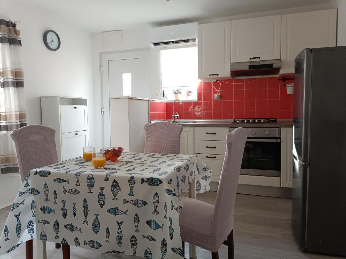 Apartamento Apartman Mala Cici Zadar Exterior foto